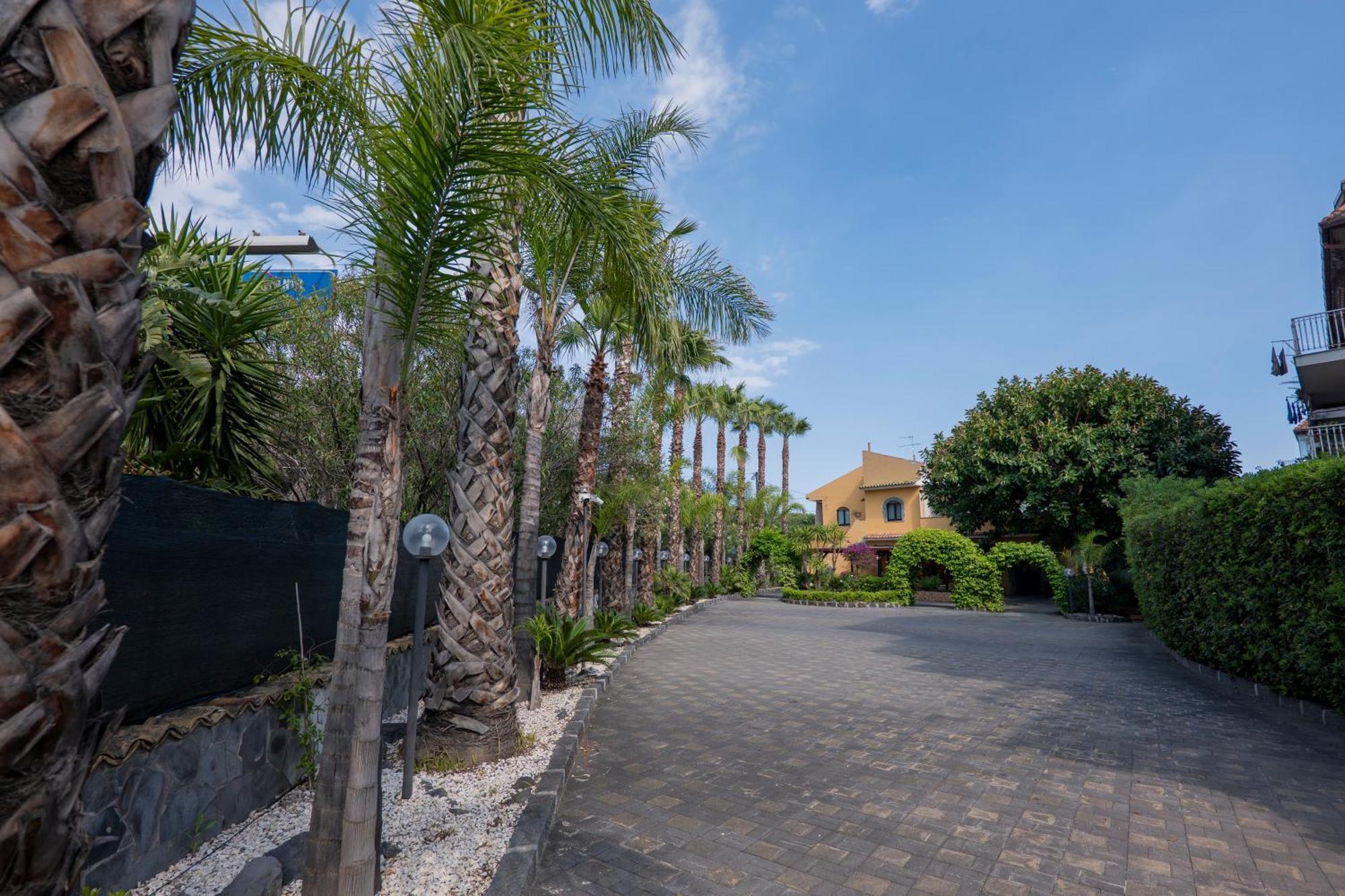 Villa Seta Giardini Naxos Exterior photo
